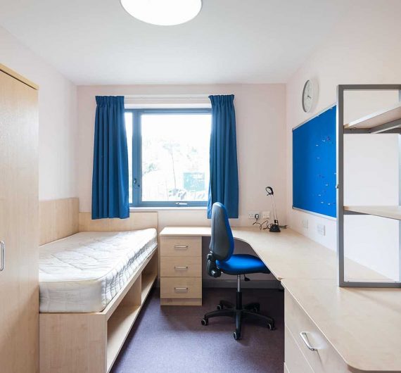 17-Accommodation-Stockbridge-Bedroom-1920-x-1080-