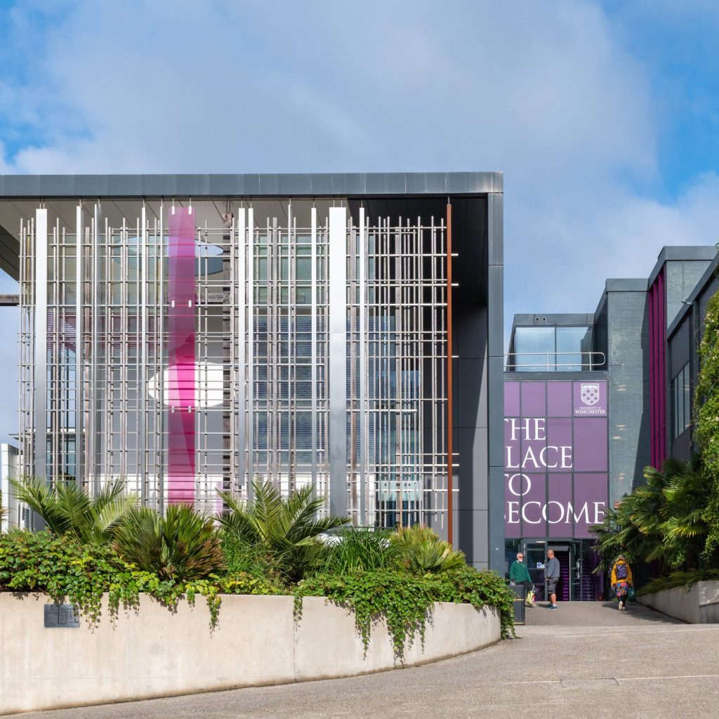 Winchester - Campus